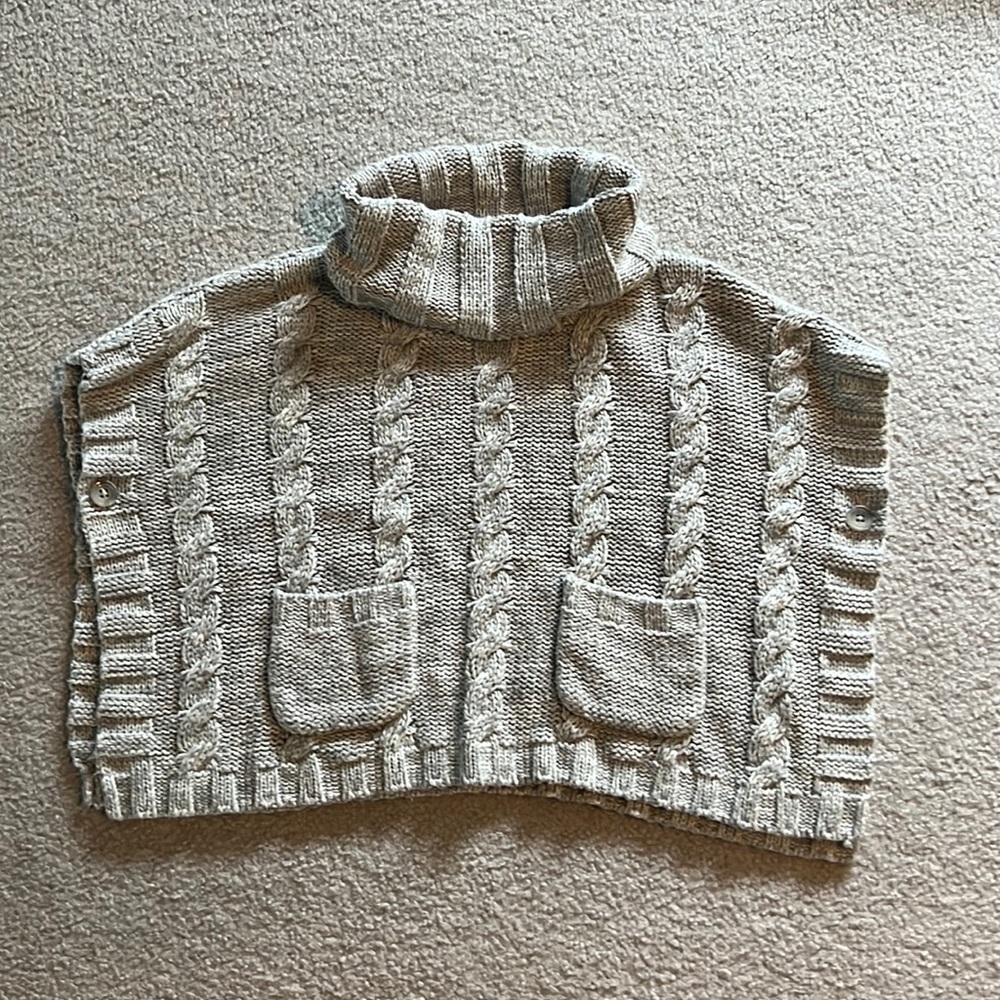 Girls Gray Poncho Sweater, Crazy 8, Size 5-6